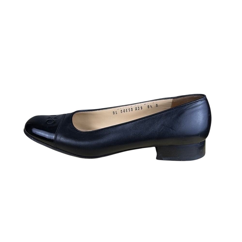 Vintage Salvatore Ferragamo Black Leather Cap Toe Pumps 8.5 B Low Heel